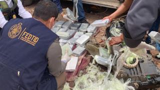Camioneta tenía el tanque cargado con paquetes de cocaína en Puno (FOTOS)