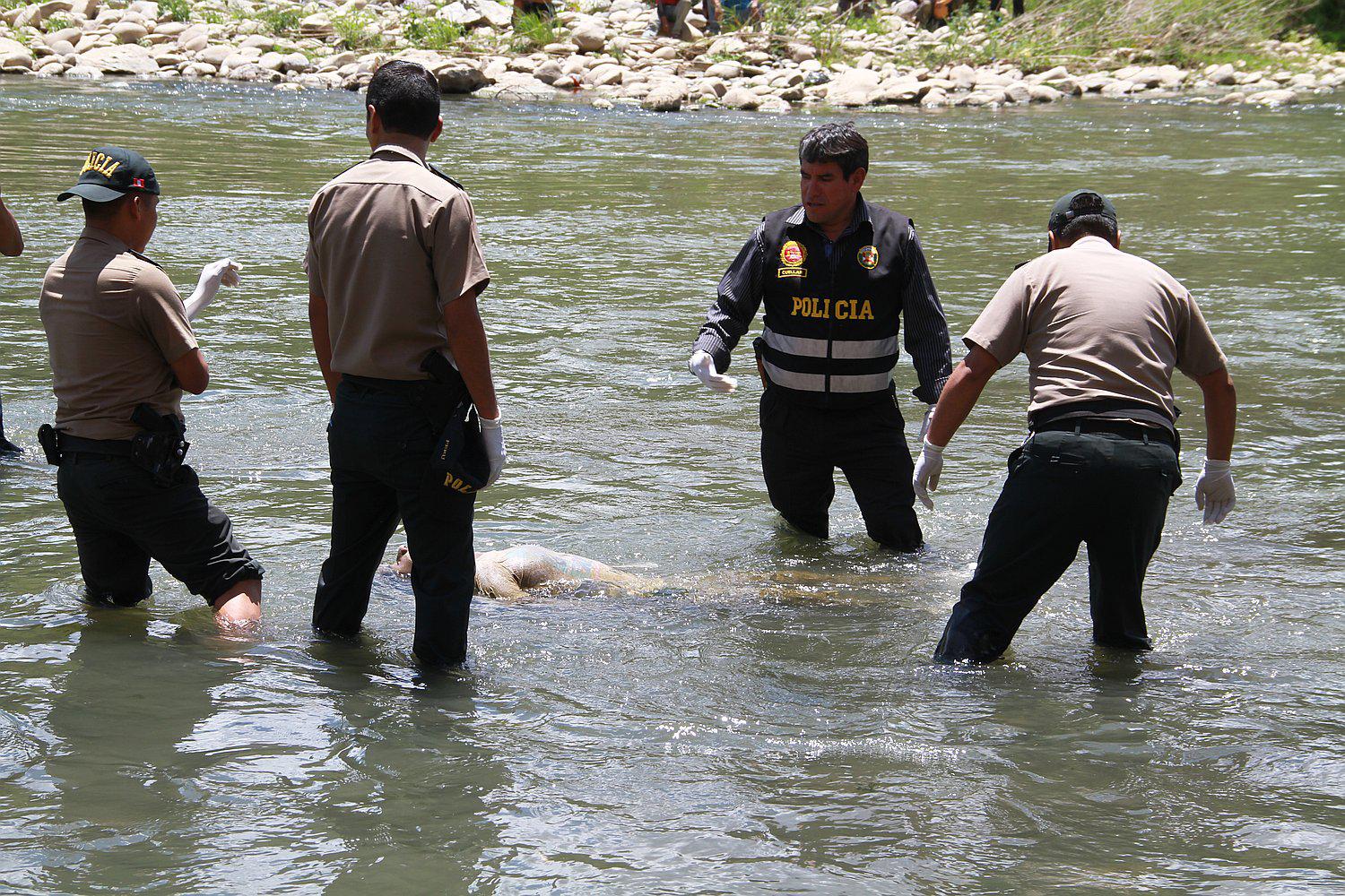 Universitario escapa de policías y aparece muerto en el Huallaga