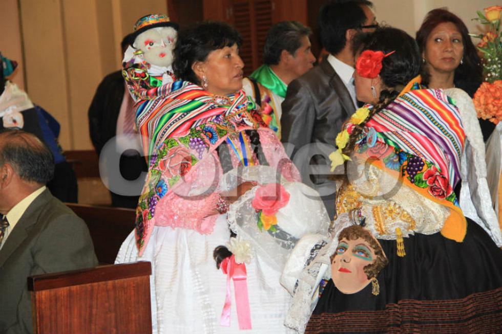 Celebran boda pluricultural en Huancayo