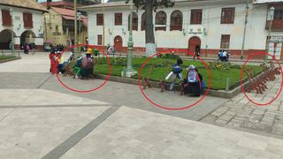 Quitan tablas a más de la mitad de bancas de la Plaza de Armas de Huancavelica