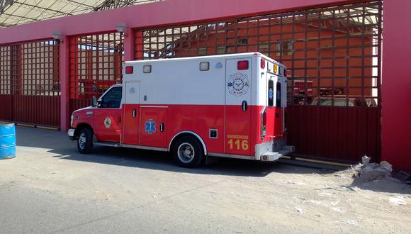 Solo tres ambulancias del Cuerpo de Bomberos se encuentran operativas en la ciudad de Tacna como esta estacionada en la Compañía 72 Jorge Martorell Flores. (Foto: Adrian Apaza)