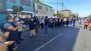 Protestan por incumplimiento de pagos en la Dirección Regional de Salud de Ica