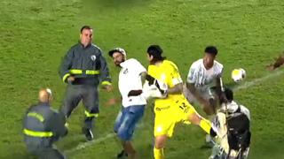 Santos vs. Corinthians: un vándalo intentó golpear al portero Cássio tras el partido por la Copa de Brasil
