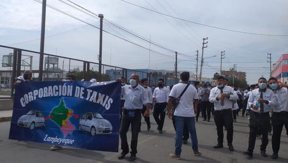 Taxistas se unen al paro de los transportistas en la región Lambayeque