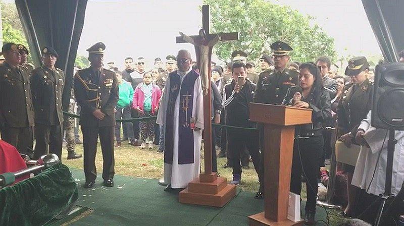 Hermana de militar caído en el Vraem: "Siempre juraste defender el uniforme con tu vida" (VIDEO)
