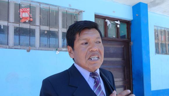 Profesor pegalón se lanza como candidato al SUTEP San Román