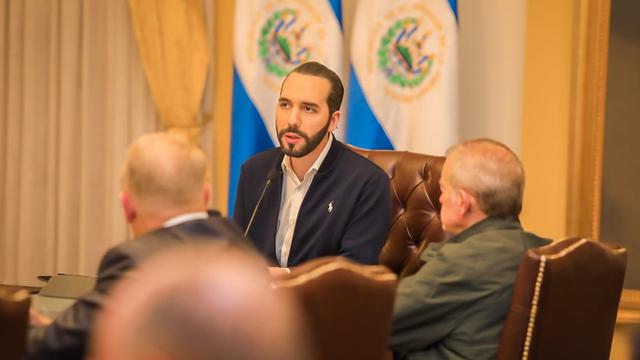 Nayib Bukele, presidente de El Salvador, anuncia el primer fallecido por coronavirus. (Foto: Twitter @PresidenciaSV)