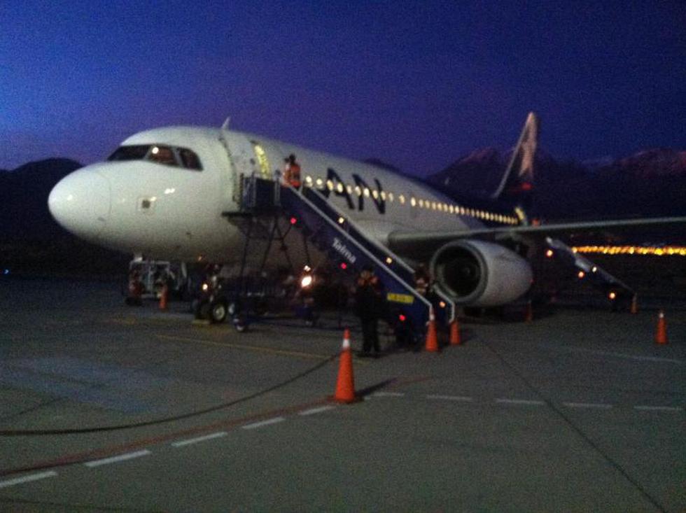 Tensión en el aire, 144 pasajeros pasan gran susto