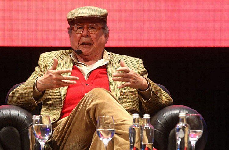 ​Bryce Echenique sobre el Premio Nobel: "Bob Dylan es cantante, pero canta poesía"