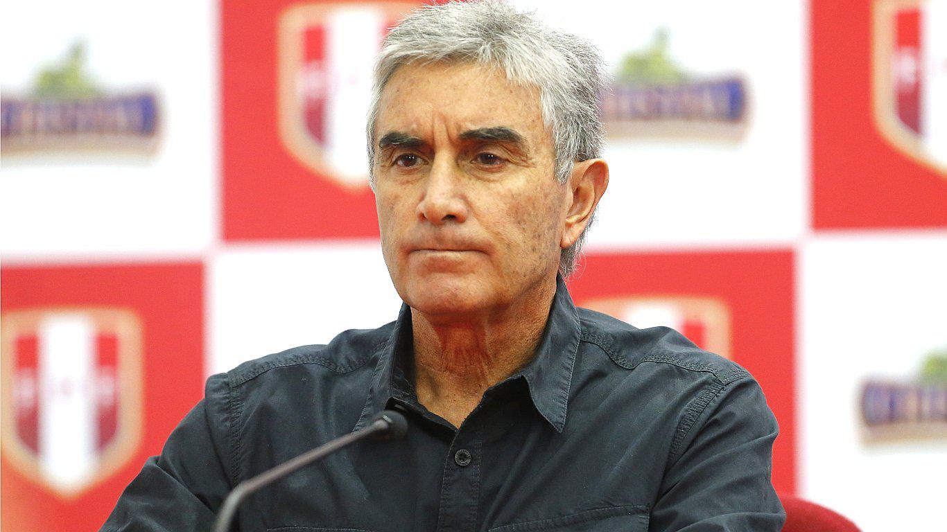 Federación Peruana de Fútbol desmiente renuncia de Juan Carlos Oblitas a su cargo