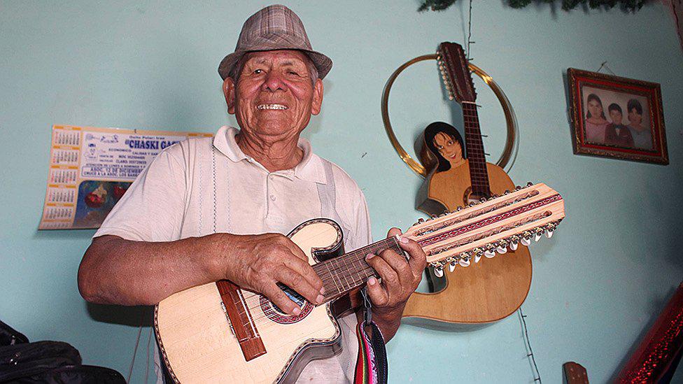Esta es la historia del carpintero que hace cantar a la madera en Moquegua