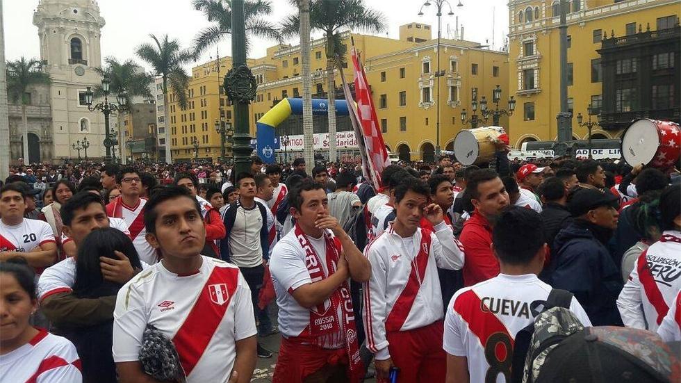 Lamento de hinchas tras eliminación de Perú en el Mundial Rusia 2018 (GALERÍA)