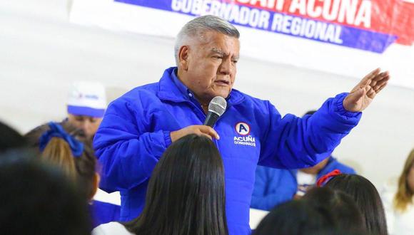 El JNE resolvió que no había mérito para apartar a Acuña Peralta de su candidatura a la gubernatura regional de La Libertad.