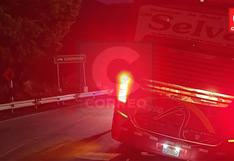 Pasajeros del bus Expreso Selva se salvan de milagro tras choque y despiste en la vía Satipo - Lima