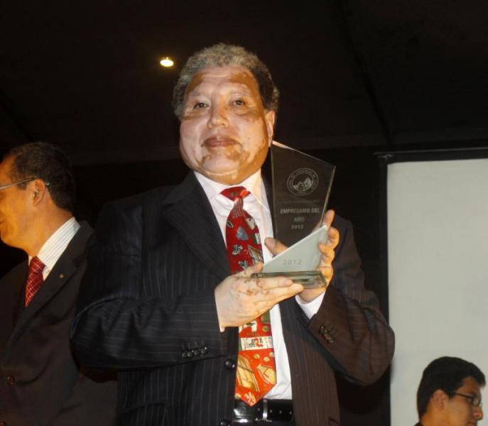 Vida y milagros de Juvenal Farfán