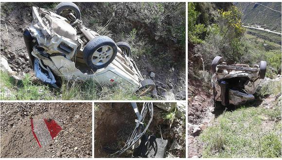 Tres muertos al caer auto a abismo en la vía Huancayo - Huancavelica (VIDEO)