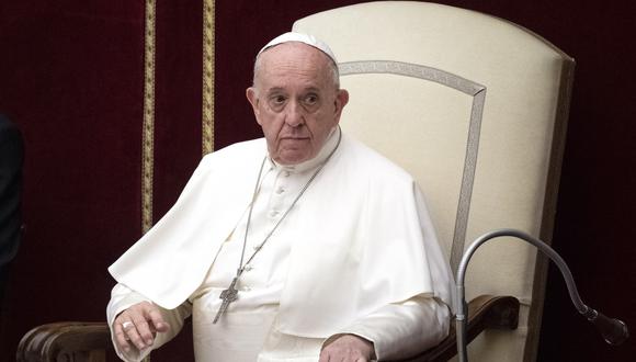 No se ha informado del tiempo que el pontífice deberá permanecer en observación, aunque medios locales han cifrado en cinco los días que deberá estar hospitalizado según fuentes hospitalarias. (Foto: Tiziana FABI / AFP)