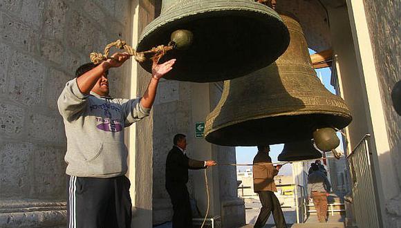 Arequipa: concierto de campanas de las iglesias (VIDEO)