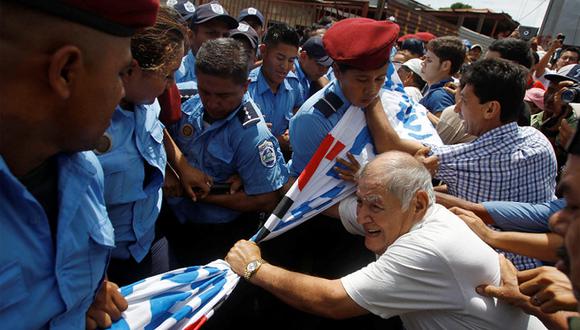 Atacan a ancianos que protestan en Nicaragua
