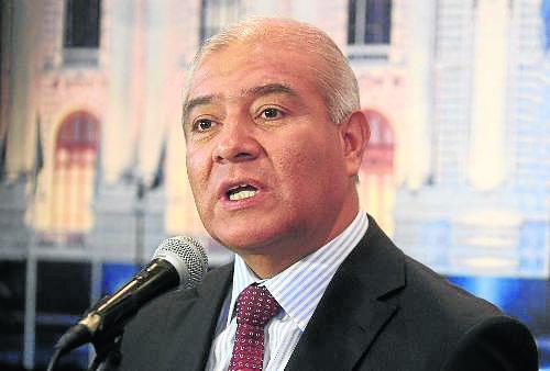 Congreso interpela a ministro del Interior Wilfredo Pedraza