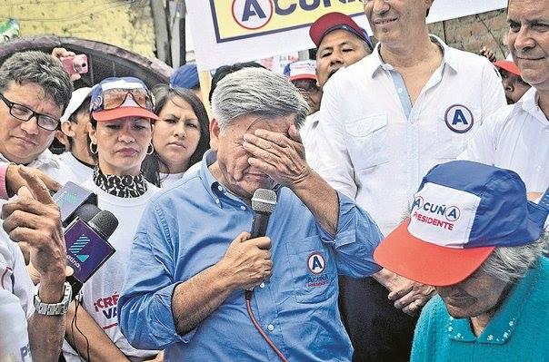 César Acuña: Más denuncias por plagio en tesis de maestría desde Colombia