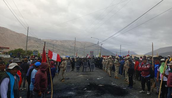 Como parte de sus acciones para recuperar el tránsito vehicular en la vía Panamericana Sur, pese a que aún se registran manifestaciones. (Foto: Difusión)