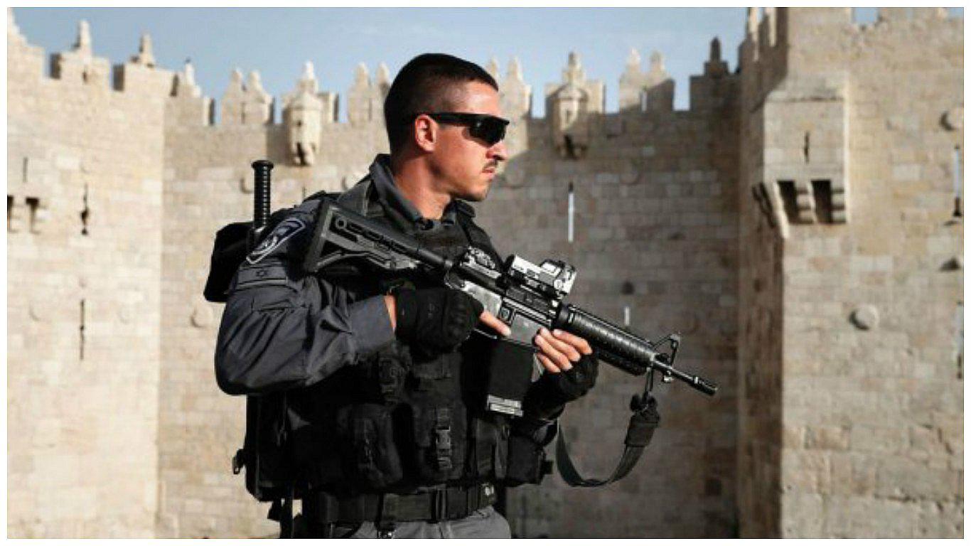 Jerusalén: atacante palestino es abatido tras apuñalar a dos policías israelíes