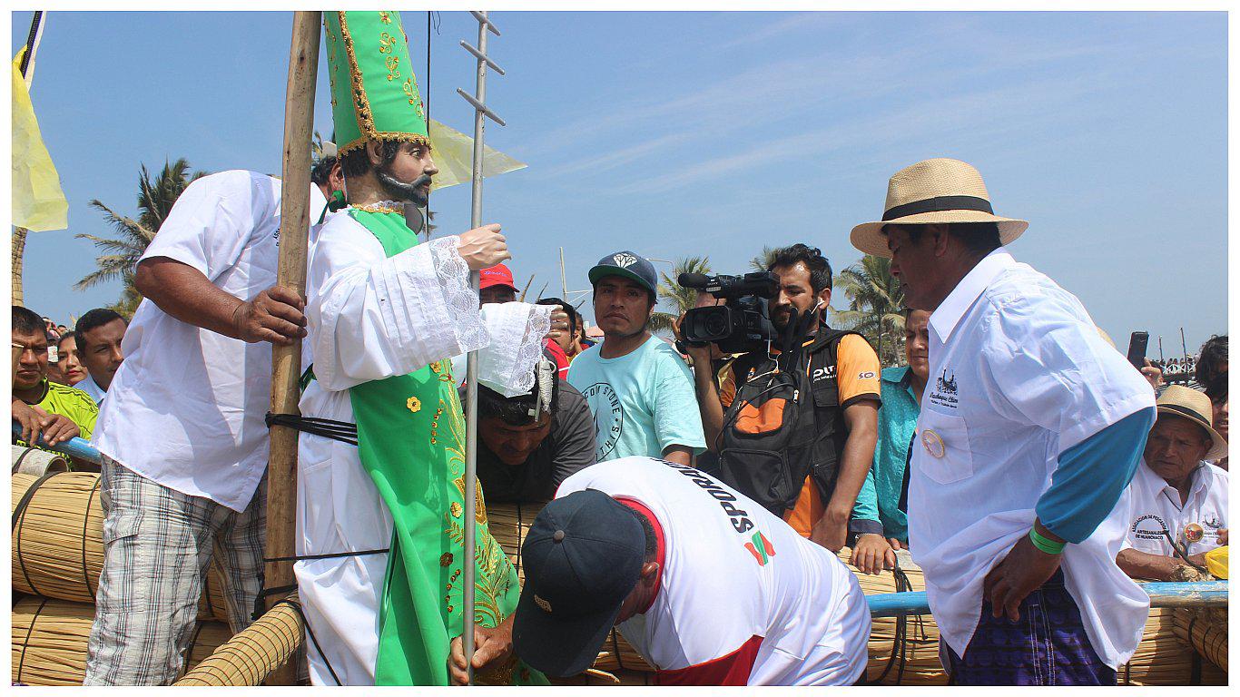 ​Huanchaco: Pescadores saldrán al mar con “patacho” en honor a San Pedro