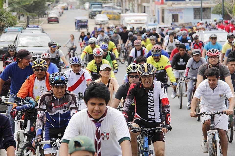 Trujillo: Realizan jornada de ciclismo por la Hora del Planeta