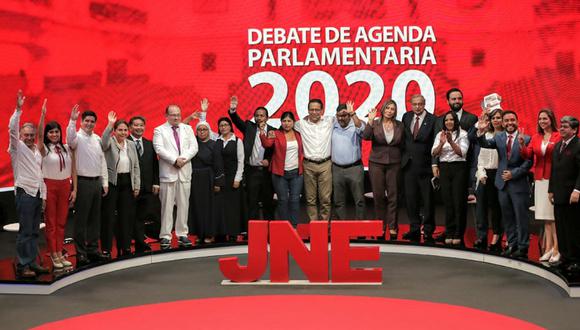 Debate (Foto: César Bueno)