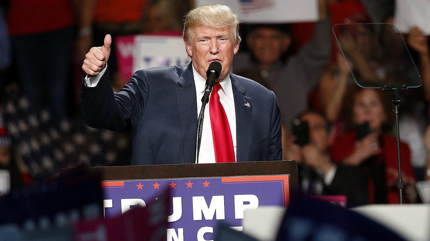 Trump usó maniobras "legalmente dudosas" para eludir más impuestos