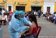 Aplican vacunas anticovid en mercados de Trujillo