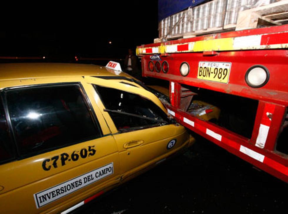 Taxista y pasajero salvan de morir de milagro en Surco