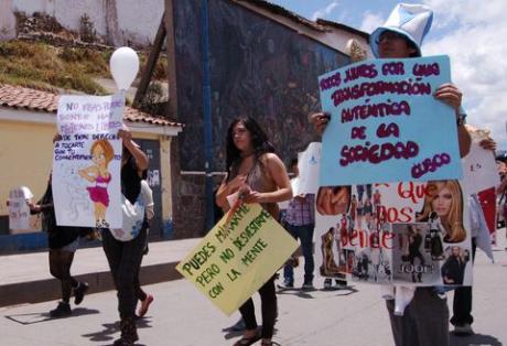 'La Marcha de las Putas' también recorrió Cusco