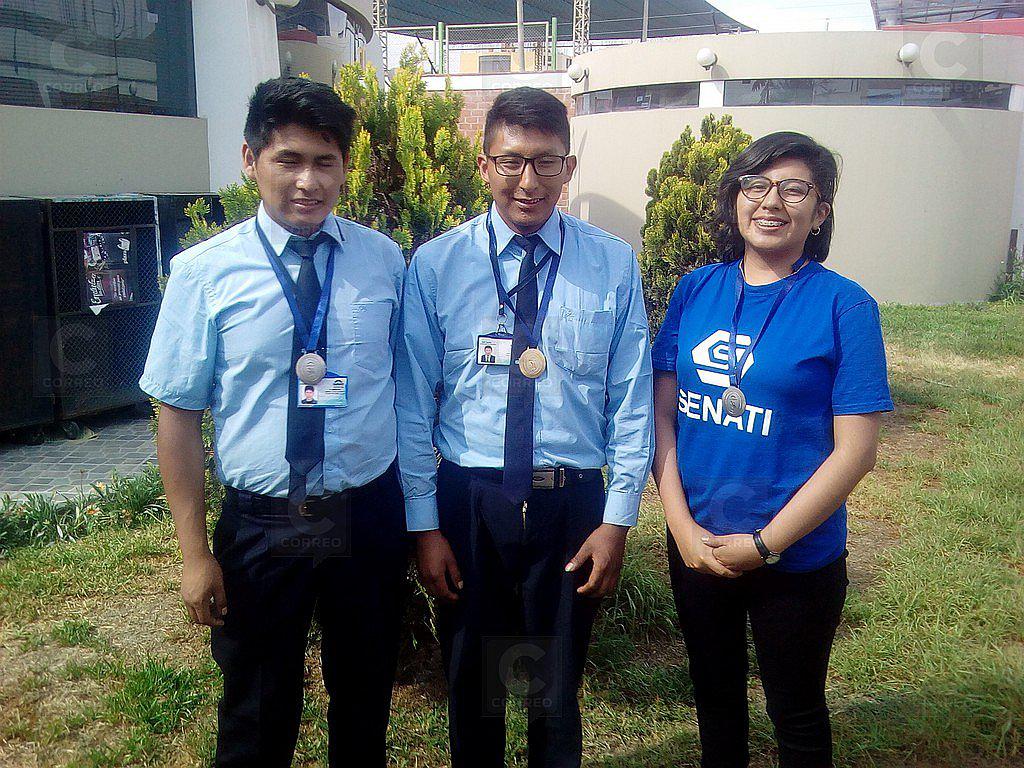Alumnos del Senati Tacna ganan una medalla de oro y dos de plata