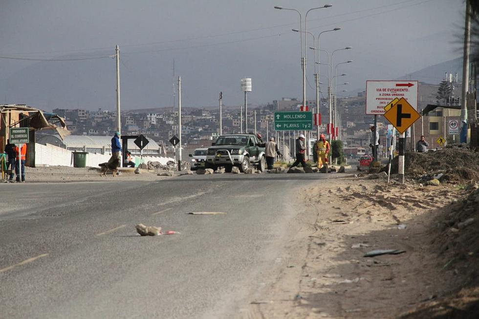 Tía María: Protestas contra proyecto minero paralizan Mollendo (FOTOS)