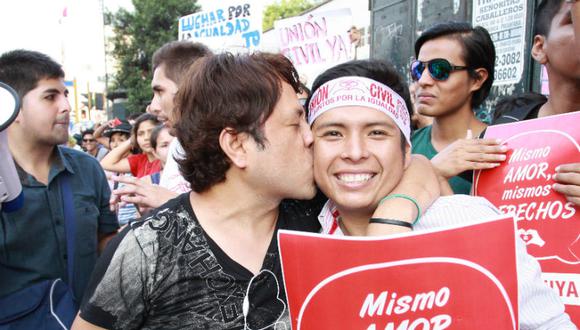 Unión Civil: Parejas gays peruanas podrán unirse legalmente en Chile