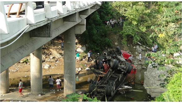 Casi 50 muertos en Madagascar al caer un camión a un río