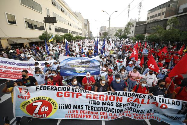 CGTP, Sutep and other unions marched in the Center of Lima.  (Photo: Anthony Niño de Guzmán/ @photo.gec)