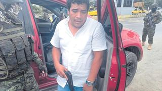 Alcalde de Aguas Verdes es intervenido con una pistola en Ecuador