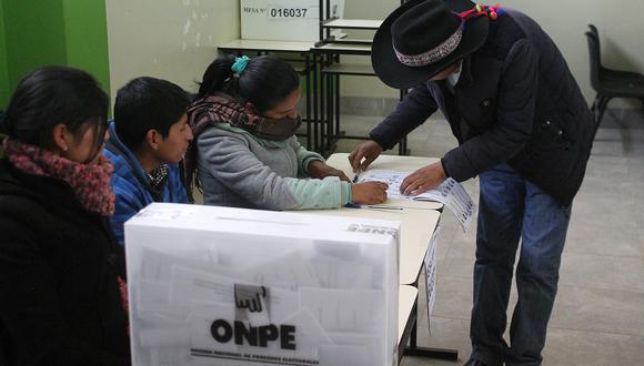 Candidatos al sillón provincial de Huancavelica: La mayoría votará en colegio femenino