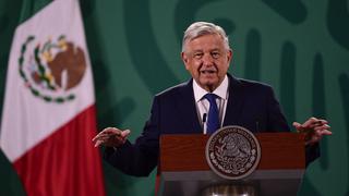 Presidente de México promete investigar derrumbe en mina con siete muertos