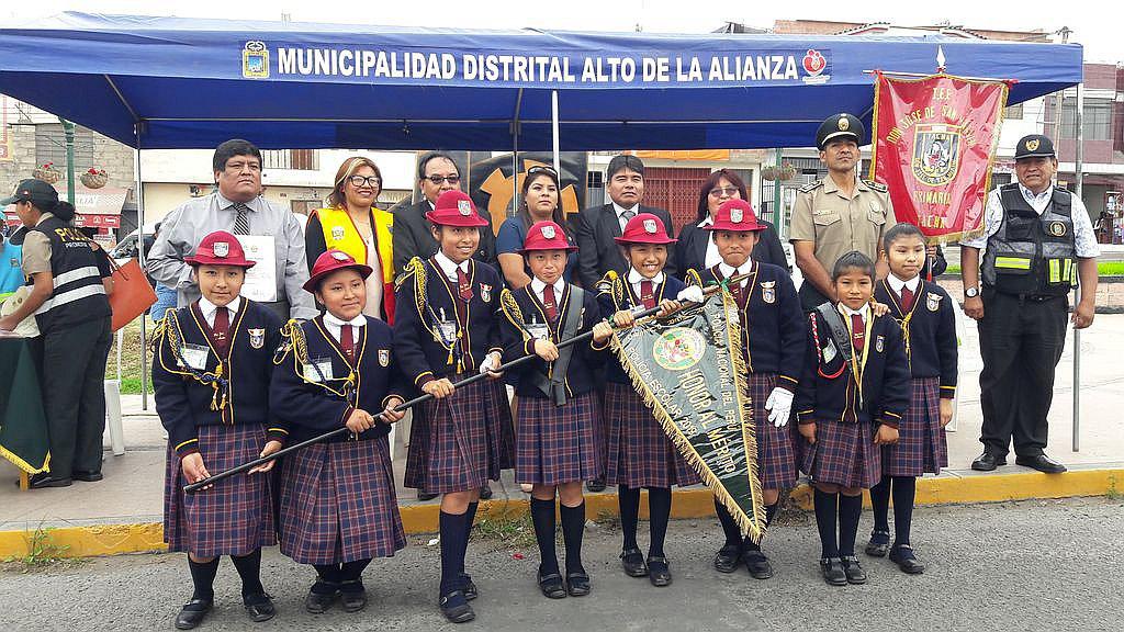 Colegios Auza Arce y José de San Martín se llevaron los laureles