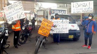 Distribuidores y vendedores de balones de gas protestan en Cusco (VIDEO)