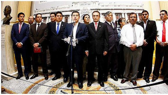 ​Fujimorismo recomienda a PPK no dejarse presionar por Vargas Llosa