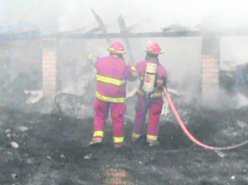 Incendios causan alarma en Sicaya y San Agustín de Cajas