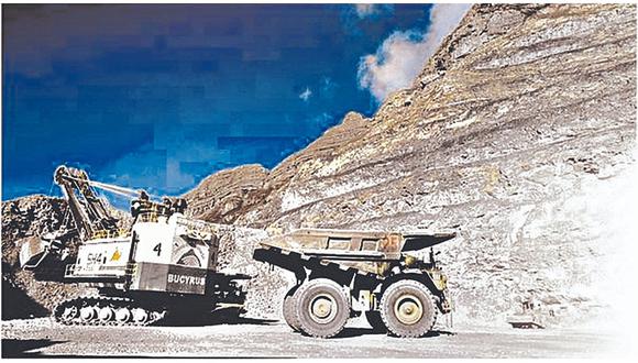 MEF transfiere saldos del canon minero a gobierno regional y municipalidades  