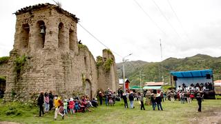 Cusco: declaran patrimonio cultural de la Nación las estructuras murarías del Templo Santiago Apóstol de Totora