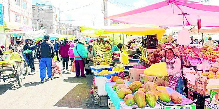 Comerciantes de Feria Sabatina serán reubicados en avenidas Progreso y Costanera