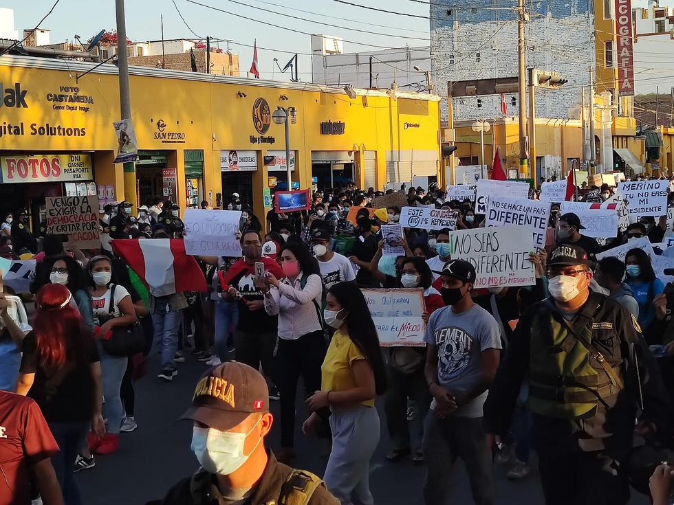 ​Protesta de jóvenes en Ica, Pisco, Chincha y Nasca